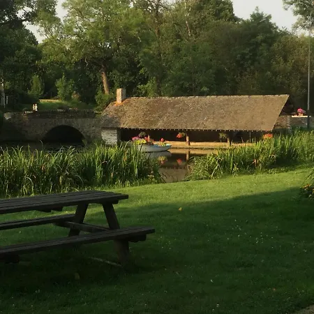 Bed and breakfast Les Hirondelles 3*