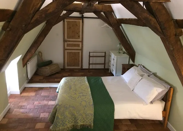 ベッド・アンド・ブレックファスト Les Hirondelles