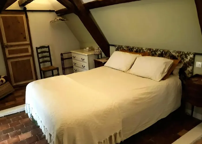 ベッド・アンド・ブレックファスト Les Hirondelles Armaille